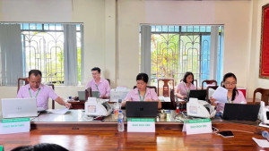 Ngân hàng CSXH Trảng Bom thực hiện giao dịch tại xã để giải ngân, thu nợ cho bà con