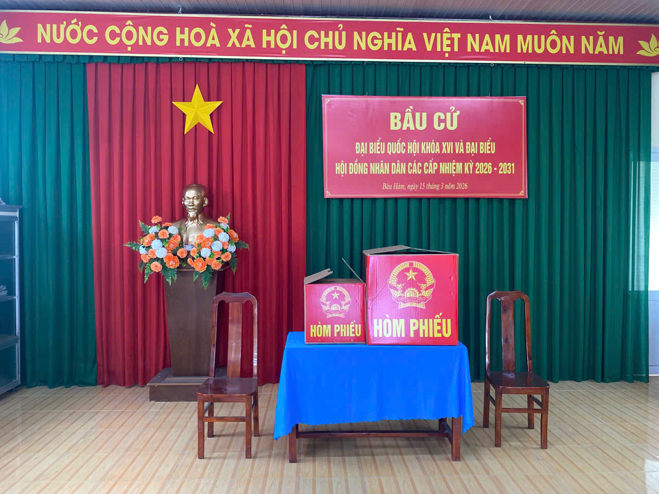 1322371342679483854 (6)